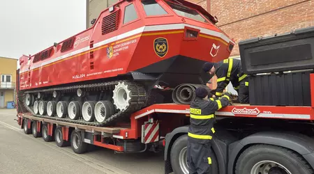 Tjeckien testar nya amfibiefordonet KALAN som ska ersätta sovjetiska PTS