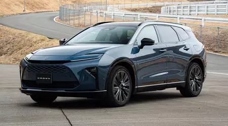 Toyota har i Japan presenterat stationvagnen Crown Estate med ett rymligt bagageutrymme och en ekonomisk hybrid