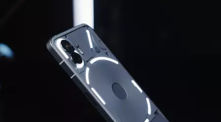 Utan att vänta på presentationen: MKBHD visar Nothing Phone (2) på video