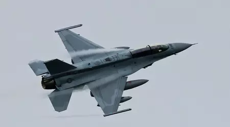 Istället för sovjetiskt skräp: Bulgarien får sitt första F-16D