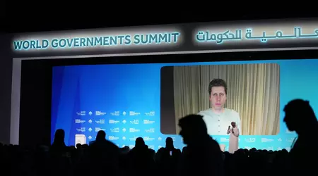 Chefen för OpenAI har varnat för farorna med "samhälleliga fördomar" när AI införs