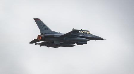 USA har skickat stridsflygplan till Island för första gången på två år - F-16 Fighting Falcon kommer att fungera som en luftpolisstyrka