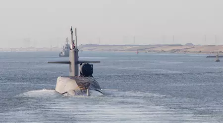 En amerikansk atomdriven ubåt av Ohio-klass med 154 Tomahawk kryssningsrobotar med en räckvidd på upp till 2 500 kilometer har anlänt till Mellanöstern