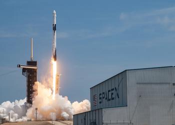 SpaceX skickar upp Cargo Dragon med ...