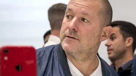 Jony Ive och Sam Altman arbetar på AI-enheter med iPhones designchef