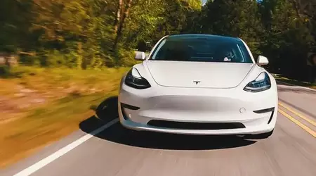 Forskare har hittat ett sätt att hacka Tesla och aktivera full självkörning gratis