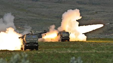 HIMARS förstörde två ryska BM-21 Grad flerfunktionsraketer med en enda GMLRS precisionsrobot