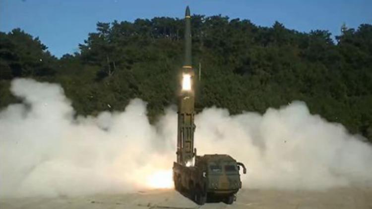 Sydkorea avfyrar ballistisk missil som svar ...