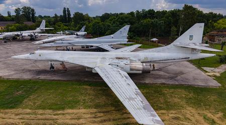 Ryssarna använder strategiska bombplan av typen Tu-160 mot Ukraina, som Ukraina överlämnade till Ryssland 1999