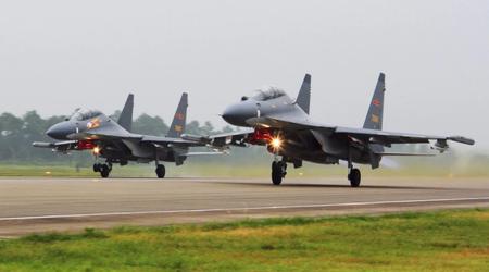 Su-30, J-10, J-11, J-16, Y-20, KJ-500 - Taiwan registrerade 103 kinesiska militärflygplan runt ön