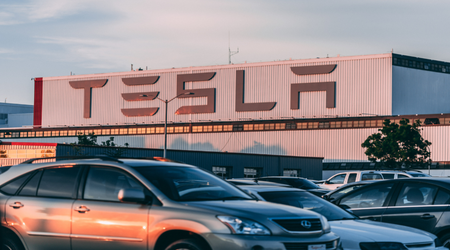 Tesla har återigen sänkt priserna på elbilar på grund av förlust av marknadsandelar