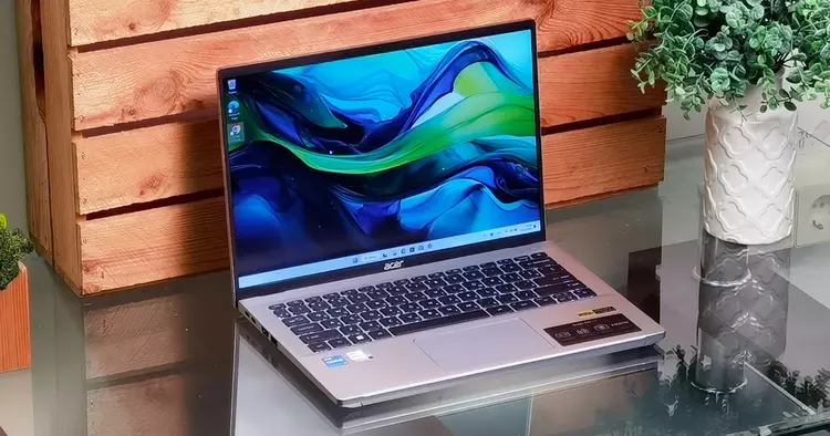 Acer Swift Go 14 SFG14-71 recension
