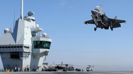 USA flyttar stridsflygplanen F-35 Lightning II, F-16 Fighting Falcon och F-15 Eagle till Israel tillsammans med hangarfartyget USS Gerald R. Ford