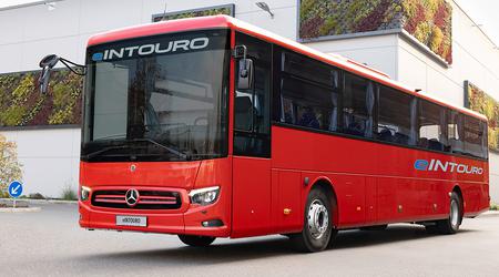 Mercedes-Benz eIntouro: den nya elektriska intercitybussen har en räckvidd på 500 kilometer och en batteritid på upp till 15 år