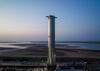 SpaceX rullade en ny Super Heavy-raketprototyp ...
