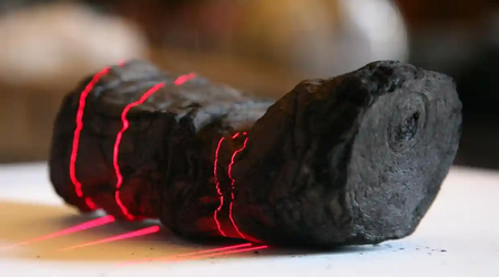 Forskare har använt AI för att läsa ord på gamla skriftrullar som försvann i Vesuvius utbrott