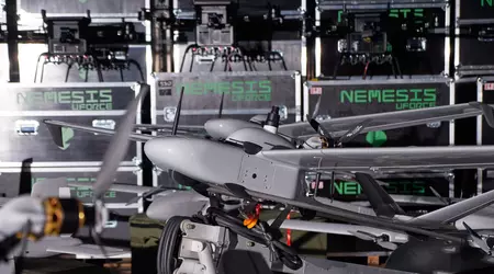 Tung ukrainsk drönare NEMESIS förstör ryskt luftvärnssystem Strela-10M4 - video