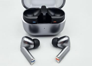 En främling bland dina egna: recension av flaggskeppet TWS-hörlurar Samsung Galaxy Buds 3 Pro