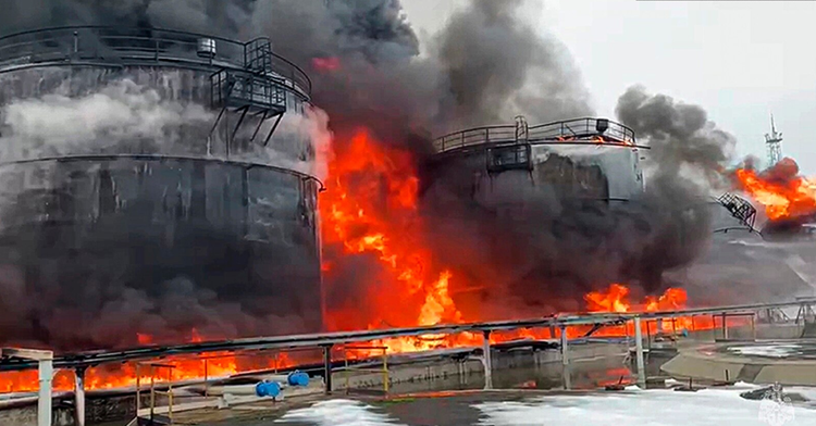 Ukrainas försvarsmakt avfyrar missil mot kemisk ...