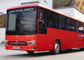 Mercedes-Benz eIntouro: den nya elektriska intercitybussen ...