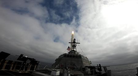 Det amerikanska kuststridsfartyget USS Savannah har för första gången avfyrat missilförstöraren Standard Missile 6, som kan attackera luft- och markmål