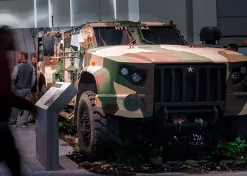 Ryssarna lämnades inte utanför: Amerikanska JLTV-pansarfordon ...