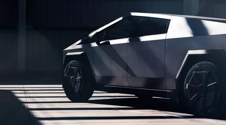 Tesla tvingas lagra osålda Cybertruck i köpcentrums parkeringsplats