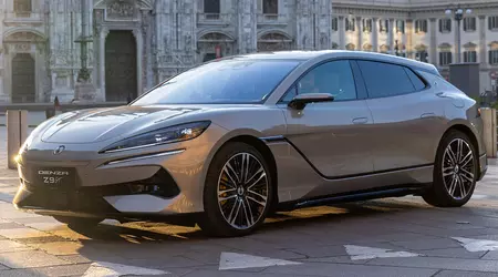 BYD har introducerat det premium märket Denza i Europa och modellen Z9GT, som svänger på plats