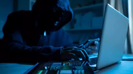 Frankrike anklagar rysk militär underrättelsetjänst för cyberattacker, inklusive under Macrons valkampanj