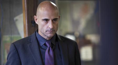 Mark Strong har anslutit sig till rollbesättningen i Penguin-serien, som är en spin-off av Batman-filmen, men hans roll är okänd