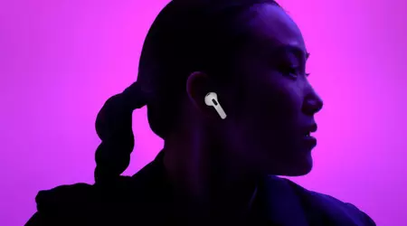 Bloomberg: Apple kommer att introducera två modeller av AirPods 4 under hösten. Företaget förväntar sig att hörlurarna kommer att bli en hit