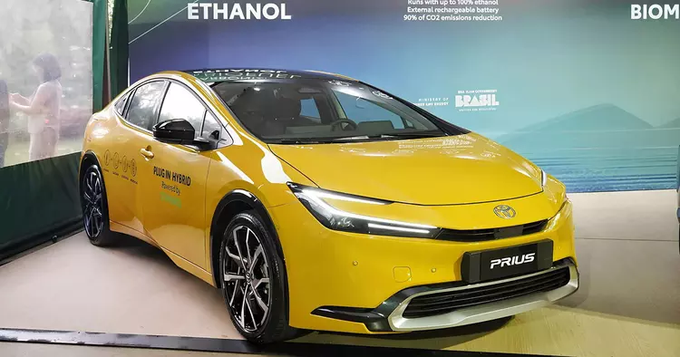 Maximal miljövänlighet: Toyota Prius PHEV konverterad ...