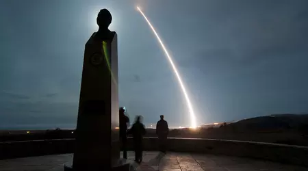 USA kommer att avfyra en Minuteman III interkontinental ballistisk missil nästa vecka efter att ryska styrkor tränat med SS-N-23 Skiff och SS-27 Mod 2 missiler