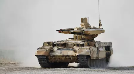 Billiga FPV-drönare träffade ett sällsynt ryskt Terminator-stridsstödsfordon och T-80-stridsvagnen som försökte evakuera det