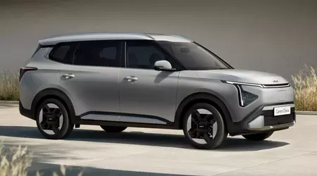 Kia har presenterat Carens Clavis EV, sin första elbil helt tillverkad i Indien