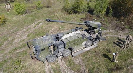 Ukrainska fallskärmsjägare visade hur man använder CAESAR SAU baserat på Tatra 8×8-chassi (video)