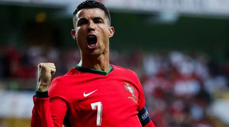 Cristiano Ronaldo lanserade sin YouTube-kanal, slog tjänstens historiska rekord och fick en guldknapp - allt på en dag!