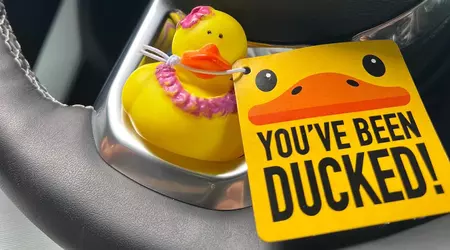 Hertz erbjuder Jeep Wrangler med gummikaniner inuti