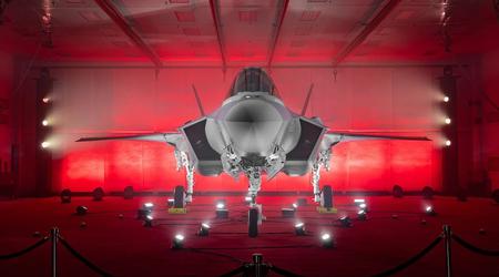 Lockheed Martin presenterar det första polska stridsflygplanet av typen F-35 Husarz 