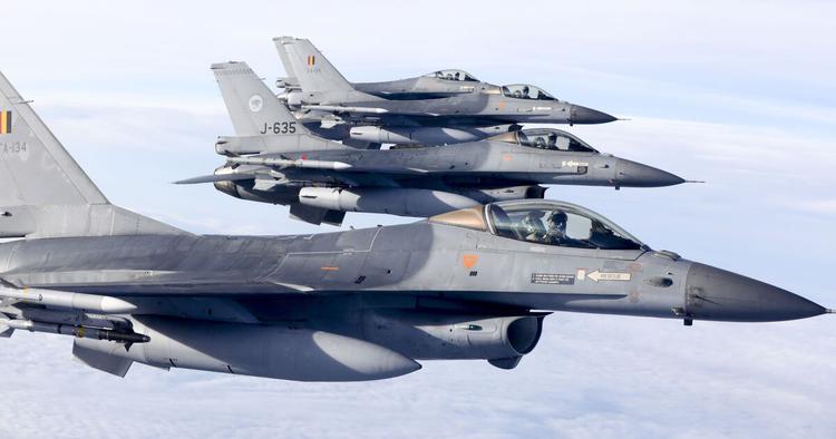 Portugisiska F-16-plan fångar upp ryskt flyg ...