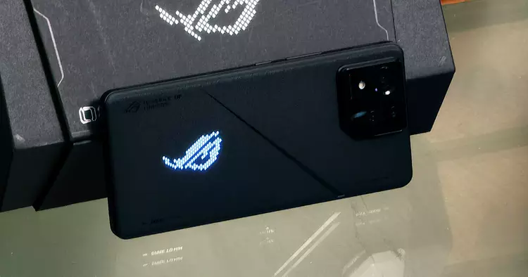 ASUS ROG Phone 8 Pro recension: ...