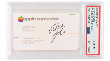 Ett visitkort signerat av Steve Jobs såldes på auktion för 180 000 dollar