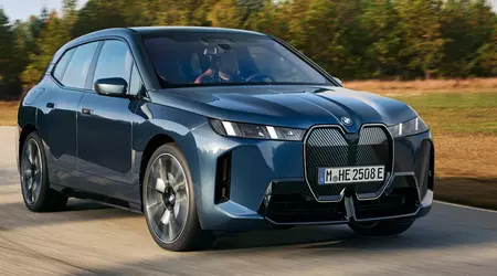 BMW iX får en ansiktslyftning, mer kraft och längre räckvidd