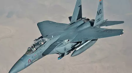 Amerikaner testar F-15E med nya lågkostnadsmissiler för att motverka drönare