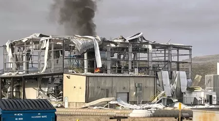 En fabrik som producerade interkontinentala ballistiska missiler exploderar i USA