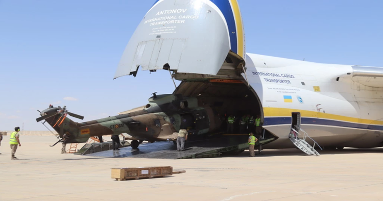 Ukrainska An-124 Ruslan transporterade spanska helikoptrar ...