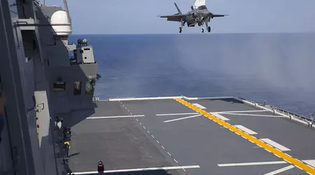 Det japanska helikopterfartyget JS Izumo kommer att genomföra övningar med femte generationens F-35B Lightning II stridsflygplan utanför USA:s kust