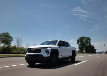 Nytt rekord: Chevy Silverado EV Work ...