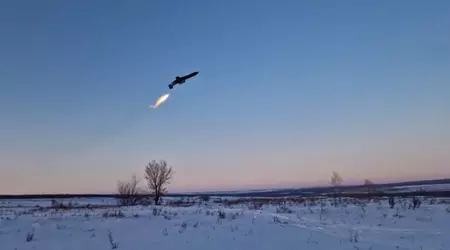 Russerna visar lokaliserad version av Shahed-238 jet