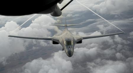 Strategiska bombplan av typen B-1B Lancer flög tre uppdrag på åtta dagar i Mellanöstern